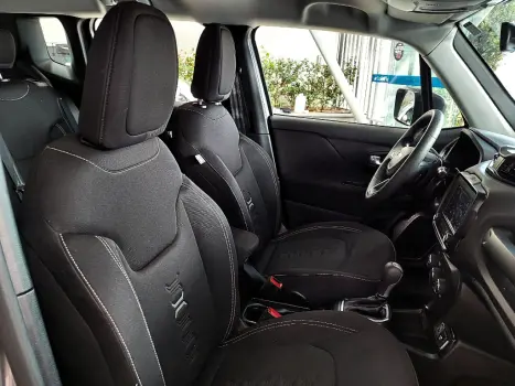 JEEP Renegade 1.3 16V 4P FLEX T270 SPORT TURBO AUTOMÁTICO, Foto 16 JEEP Renegade 1.3 16V 4P FLEX T270 SPORT TURBO AUTOMÁTICO, Foto 16