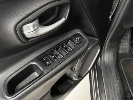 JEEP Renegade 1.3 16V 4P FLEX T270 LONGITUDE TURBO AUTOM�TICO, Foto 12