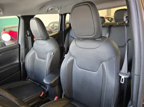 JEEP Renegade 1.3 16V 4P FLEX T270 LONGITUDE TURBO AUTOM�TICO, Foto 16