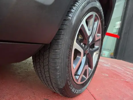 JEEP Renegade 1.8 16V 4P FLEX LONGITUDE AUTOMÁTICO, Foto 17 JEEP Renegade 1.8 16V 4P FLEX LONGITUDE AUTOMÁTICO, Foto 17