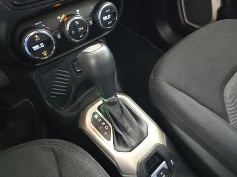 JEEP Renegade 1.8 16V 4P FLEX LONGITUDE AUTOMTICO, Foto 9