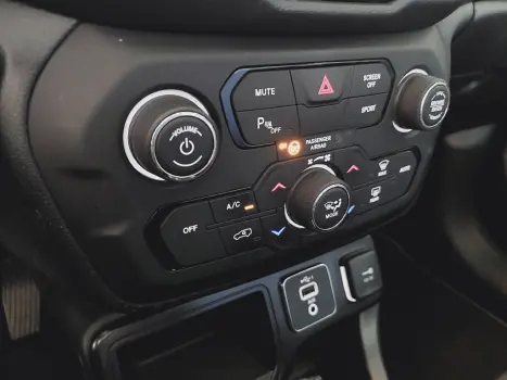 JEEP Renegade 1.8 16V 4P LIMITED FLEX AUTOM�TICO, Foto 9