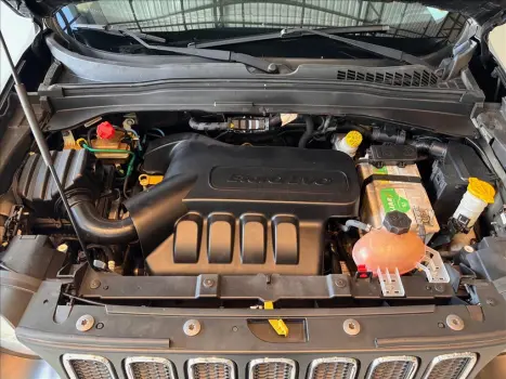 JEEP Renegade 1.8 16V 4P FLEX LONGITUDE AUTOM�TICO, Foto 12