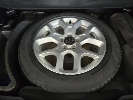 JEEP Renegade 1.8 16V 4P FLEX LONGITUDE AUTOM�TICO, Foto 18