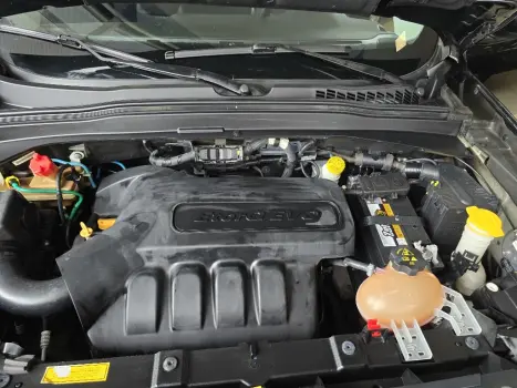 JEEP Renegade 1.8 16V 4P FLEX LONGITUDE AUTOM�TICO, Foto 19