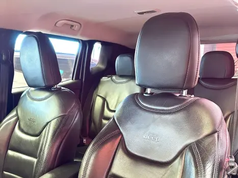 JEEP Renegade 1.8 16V 4P FLEX LONGITUDE AUTOM�TICO, Foto 9
