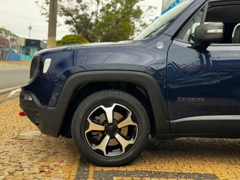 JEEP Renegade 2.0 16V 4P TURBO DIESEL TRAILHAWK 4X4 AUTOMÁTICO, Foto 7 JEEP Renegade 2.0 16V 4P TURBO DIESEL TRAILHAWK 4X4 AUTOMÁTICO, Foto 7