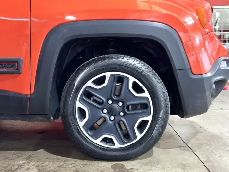 JEEP Renegade 2.0 16V 4P TURBO DIESEL TRAILHAWK 4X4 AUTOMTICO, Foto 17
