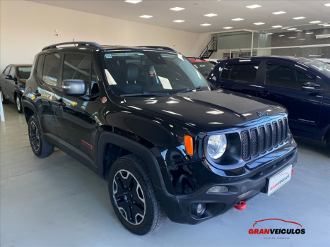 JEEP Renegade 2.0 16V 4P TURBO DIESEL TRAILHAWK 4X4 AUTOM�TICO, Foto 3