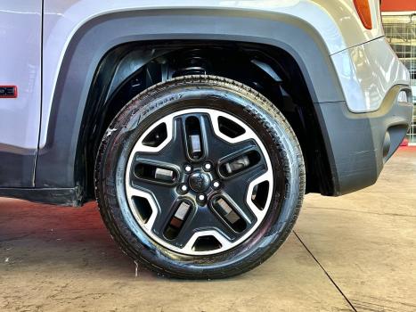 JEEP Renegade 2.0 16V 4P TURBO DIESEL TRAILHAWK 4X4 AUTOM�TICO, Foto 5