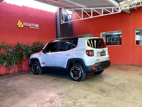 JEEP Renegade 2.0 16V 4P TURBO DIESEL TRAILHAWK 4X4 AUTOM�TICO, Foto 16
