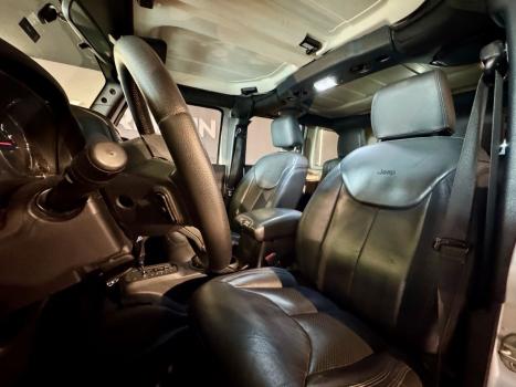 JEEP Wrangler 3.8 V6 12V SPORT TETO R�GIDO AUTOM�TICO, Foto 5