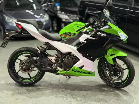 KAWASAKI Ninja 400 KTR EDITION, Foto 1