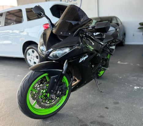 KAWASAKI ZX 10 R NINJA, Foto 1