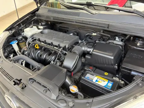 KIA Carens 2.0 16V 4P EX, Foto 13
