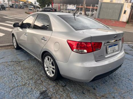 KIA Cerato Sedan 1.6 16V 4P SX E.233, Foto 6
