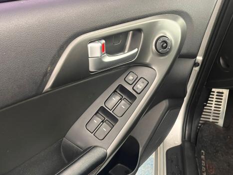 KIA Cerato Sedan 1.6 16V 4P SX E.233, Foto 10