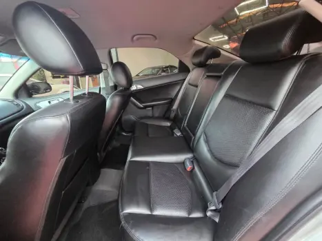 KIA Cerato Sedan 1.6 16V 4P SX E.233 AUTOM�TICO, Foto 15