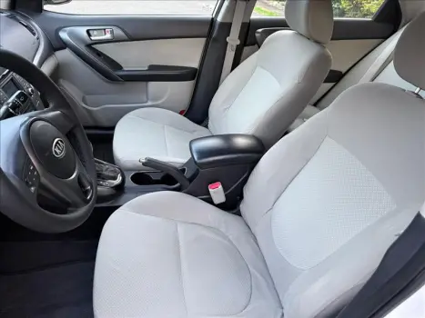 KIA Cerato Sedan 1.6 16V 4P EX AUTOM�TICO, Foto 5