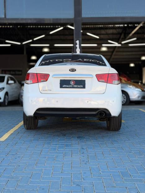 KIA Cerato Sedan 1.6 16V 4P E.273 AUTOM�TICO, Foto 5