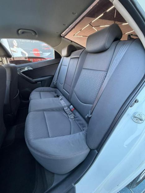 KIA Cerato Sedan 1.6 16V 4P E.273 AUTOM�TICO, Foto 11