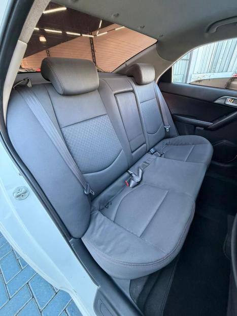KIA Cerato Sedan 1.6 16V 4P E.273 AUTOM�TICO, Foto 12