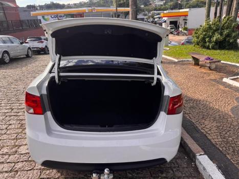 KIA Cerato Sedan 1.6 16V 4P E.273, Foto 6