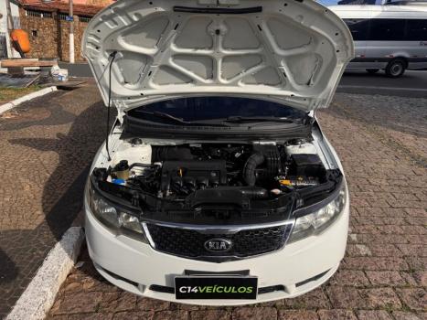 KIA Cerato Sedan 1.6 16V 4P E.273, Foto 11
