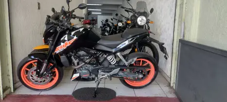 KTM 200 DUKE , Foto 2
