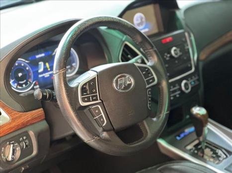 LIFAN X80 2.0 16V 4P TURBO AUTOMTICO 7 LUGARES, Foto 4