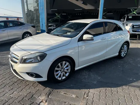 MERCEDES-BENZ A 200 1.6 16V 4P TURBO URBAN AUTOMTICO, Foto 2