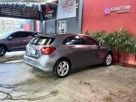 MERCEDES-BENZ A 200 Sedan 1.3 16V 4P CGI STYLE 7G-TRONIC DCT AUTOM�TICO, Foto 4