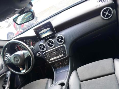 MERCEDES-BENZ A 200 Sedan 1.3 16V 4P CGI STYLE 7G-TRONIC DCT AUTOM�TICO, Foto 17