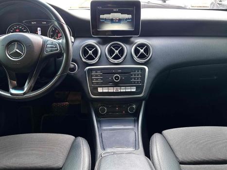 MERCEDES-BENZ A 200 Sedan 1.3 16V 4P CGI STYLE 7G-TRONIC DCT AUTOM�TICO, Foto 19
