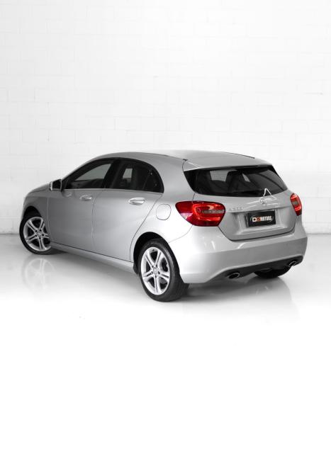 MERCEDES-BENZ A 200 1.6 16V 4P TURBO AUTOM�TICO, Foto 2