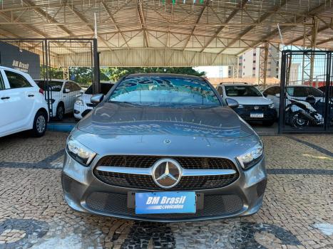 MERCEDES-BENZ A 200 Sedan 1.3 16V 4P CGI STYLE 7G-TRONIC DCT AUTOM�TICO, Foto 2
