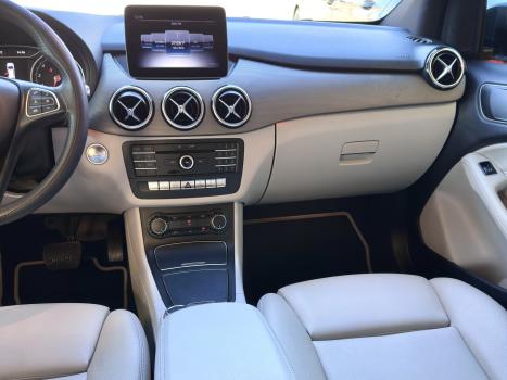 MERCEDES-BENZ B 200 , Foto 17