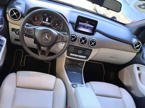 MERCEDES-BENZ B 200 , Foto 18