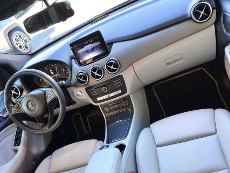 MERCEDES-BENZ B 200 , Foto 20