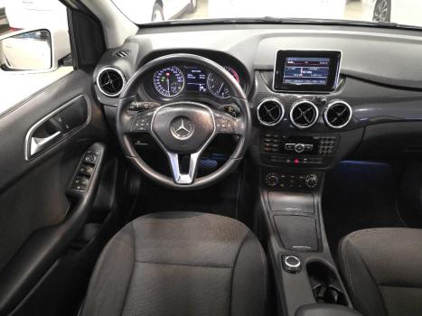 MERCEDES-BENZ B 200 1.6 4P TURBO AUTOM�TICO, Foto 10