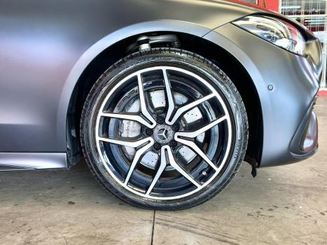MERCEDES-BENZ C 300 2.0 16V 4P EQ BOOST TURBO H�BRIDO AMG LINE 9G-TRONIC AUTOM�TICO, Foto 17