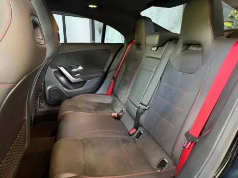 MERCEDES-BENZ CLA 35 AMG 2.0 16V 4P CGI 4MATIC 7G-TRONIC DCT AUTOM�TICO, Foto 20