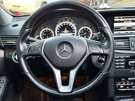 MERCEDES-BENZ E 250 1.8 16V 4P CGI AVANTGARDE AUTOMTICO, Foto 6