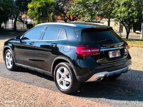 MERCEDES-BENZ GLA 200 1.6 16V 4P FLEX CGI ADVANCE TURBO AUTOMTICO, Foto 10