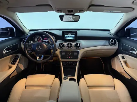 MERCEDES-BENZ GLA 200 1.6 16V 4P FLEX CGI STYLE TURBO AUTOMTICO, Foto 7