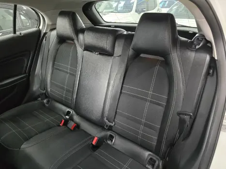 MERCEDES-BENZ GLA 200 1.6 16V 4P FLEX CGI ADVANCE TURBO AUTOMTICO, Foto 17