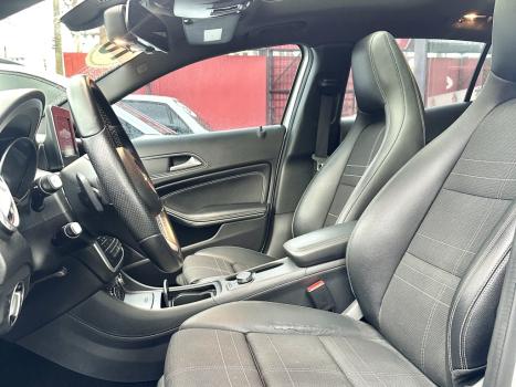 MERCEDES-BENZ GLA 200 1.6 16V 4P CGI ADVANCE TURBO AUTOMÁTICO, Foto 3 MERCEDES-BENZ GLA 200 1.6 16V 4P CGI ADVANCE TURBO AUTOMÁTICO, Foto 3