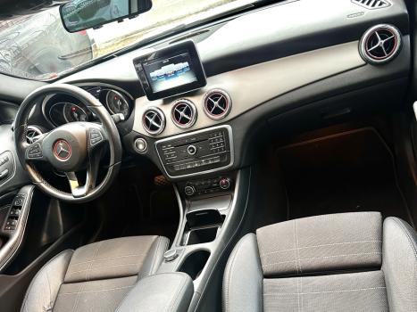 MERCEDES-BENZ GLA 200 1.6 16V 4P CGI ADVANCE TURBO AUTOMÁTICO, Foto 6 MERCEDES-BENZ GLA 200 1.6 16V 4P CGI ADVANCE TURBO AUTOMÁTICO, Foto 6