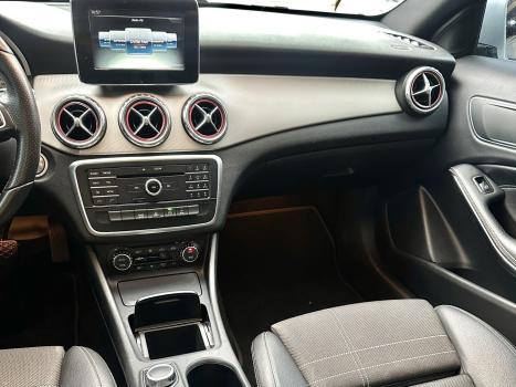 MERCEDES-BENZ GLA 200 1.6 16V 4P CGI ADVANCE TURBO AUTOMÁTICO, Foto 9 MERCEDES-BENZ GLA 200 1.6 16V 4P CGI ADVANCE TURBO AUTOMÁTICO, Foto 9
