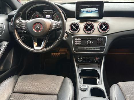MERCEDES-BENZ GLA 200 1.6 16V 4P CGI ADVANCE TURBO AUTOMÁTICO, Foto 13 MERCEDES-BENZ GLA 200 1.6 16V 4P CGI ADVANCE TURBO AUTOMÁTICO, Foto 13